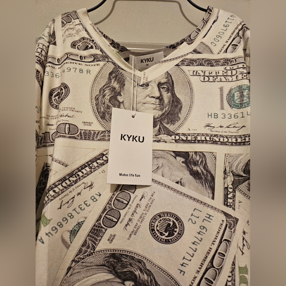Money Top - Picture 2 of 3